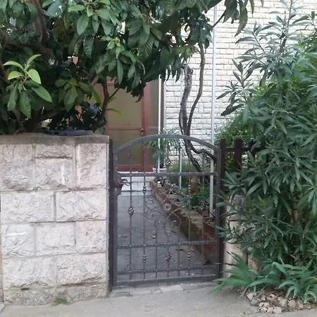 Ana's House Apartment Vodice